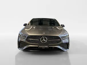 Mercedes-Benz A 220 AMG Line 4MATIC