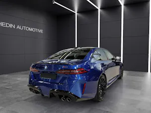 BMW M5 xDrive