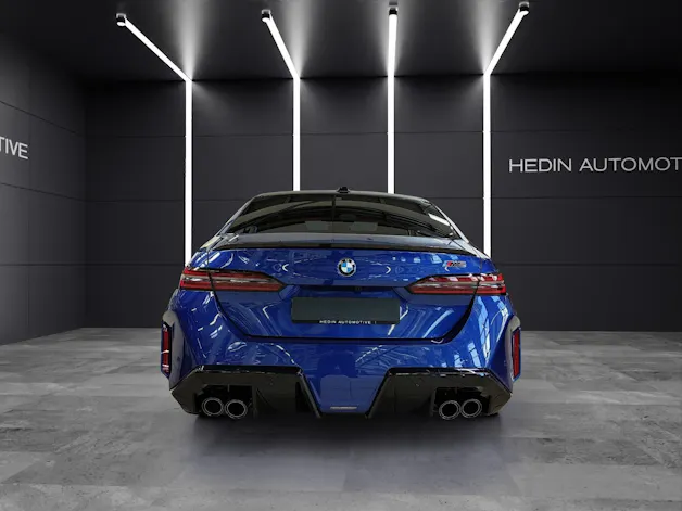 BMW M5 xDrive