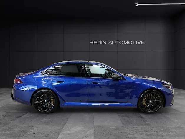 BMW M5 xDrive