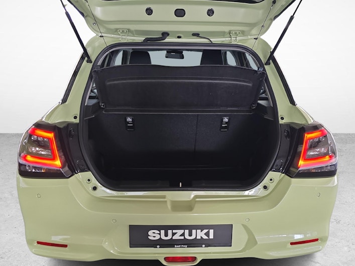 Fahrzeugbild SUZUKI SWIFT