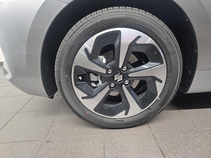 Vehicle image SUZUKI SWIFT