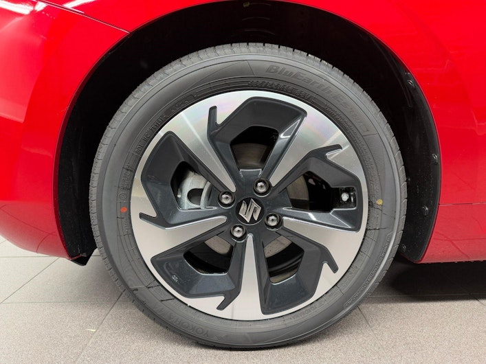 Vehicle image SUZUKI SWIFT