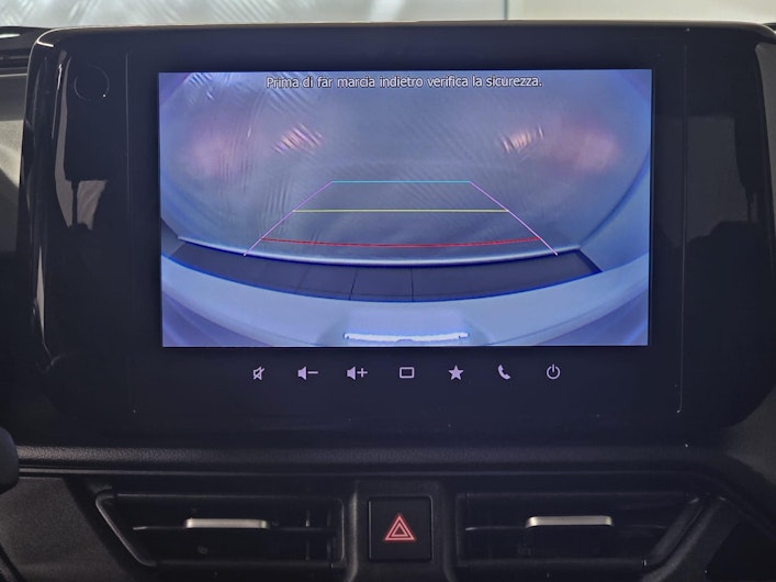 Vehicle image SUZUKI SWIFT