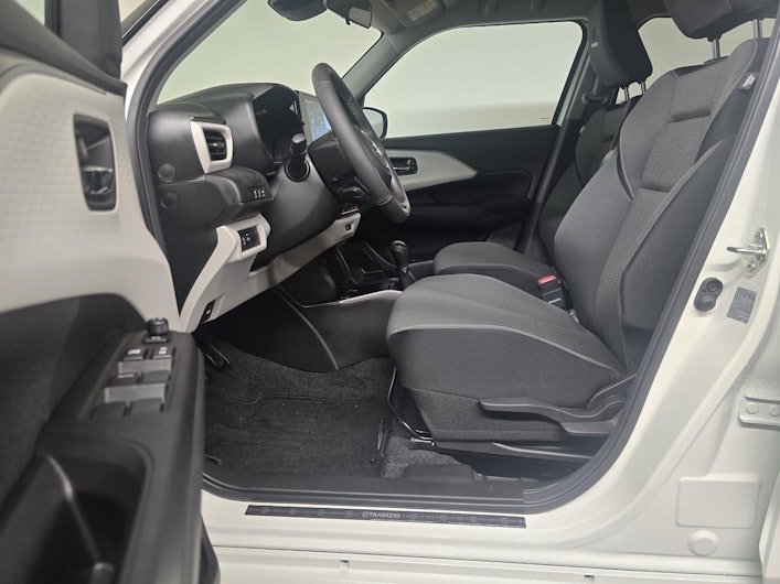 Vehicle image SUZUKI SWIFT