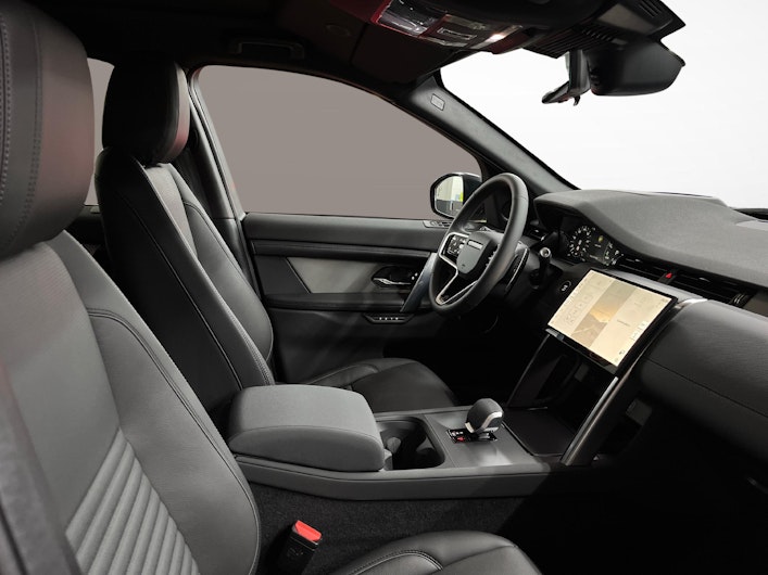 Vehicle image LAND ROVER DISCOVERY SPORT