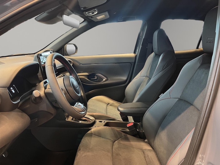 Vehicle image TOYOTA YARIS CROSS