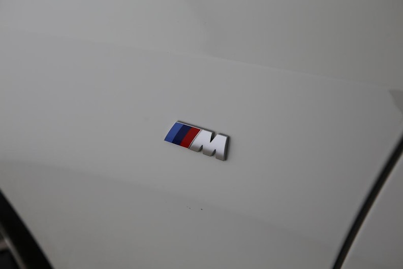 Vehicle image BMW 3 SERIES