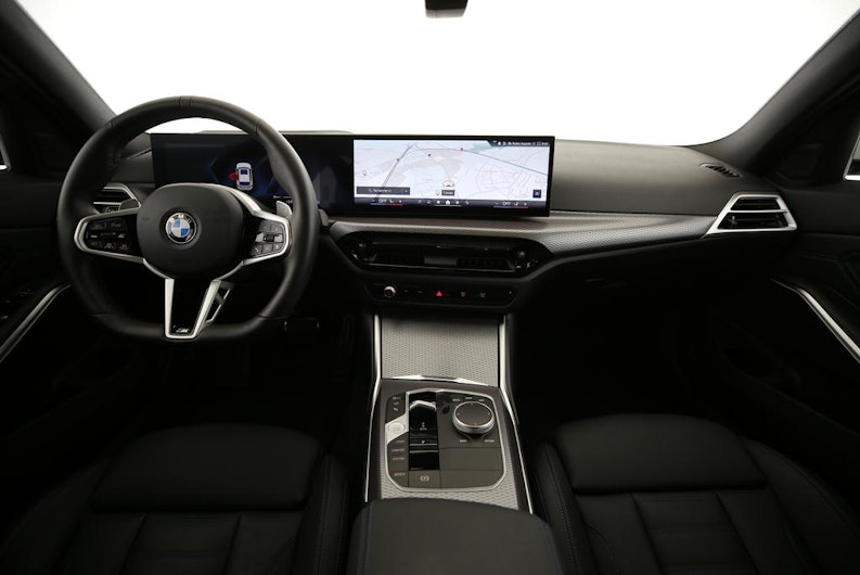 Vehicle image BMW 3 SERIES