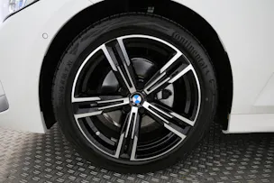 BMW 320d xDrive Touring