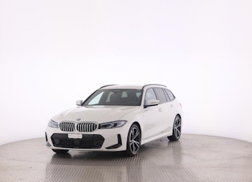 Vehicle image BMW 320d xDrive Touring Vehicle image BMW 320d xDrive Touring