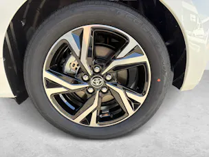 Toyota Yaris 1.5 VVT-i HSD Trend