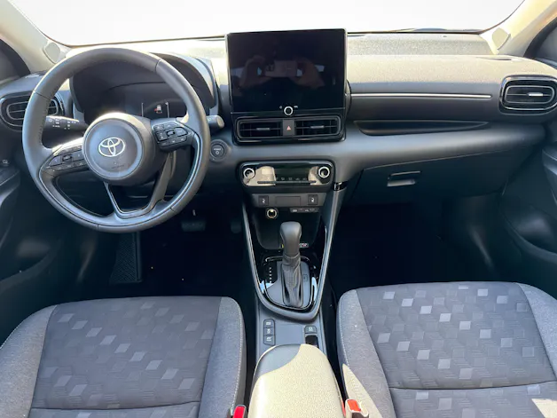 Toyota Yaris 1.5 VVT-i HSD Trend