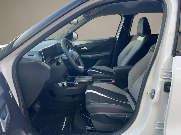 Opel Frontera 1.2 T HEV 145 GS