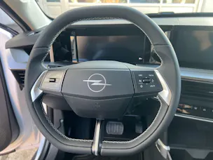 Opel Frontera 1.2 T HEV 145 GS