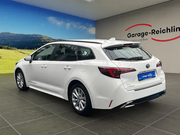 Toyota Corolla Touring Sports 1.8 HSD Comfort