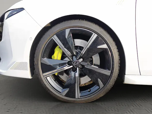 Peugeot 508 SW 1.6 Plug-in Hybrid4 PSE