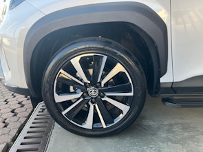 image du véhicule TOYOTA Yaris Cross 1.5 VVT-i HSD Premiere Edition AWD-i