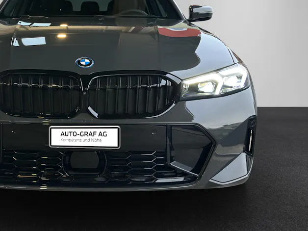 BMW 330e xDrive Touring M Sport Pro