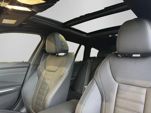 BMW 330e xDrive Touring M Sport Pro