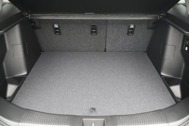 Suzuki S-Cross 1.4 T Sakura Top Hybrid 4x4
