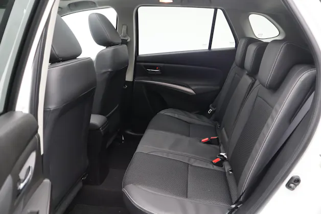 Suzuki S-Cross 1.4 T Sakura Top Hybrid 4x4