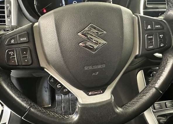 Vehicle image 5 Vehicle image 5