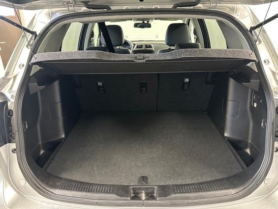 Vehicle image 2 Vehicle image 2