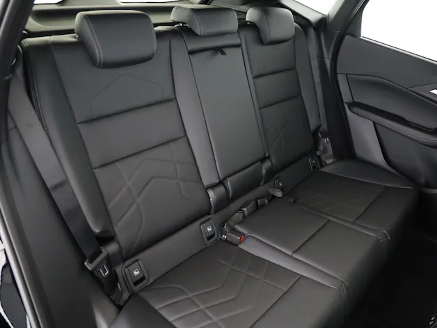 BMW 230e xDrive paddles Active Tourer