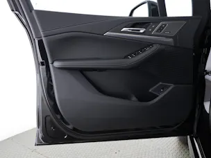 BMW 230e xDrive paddles Active Tourer