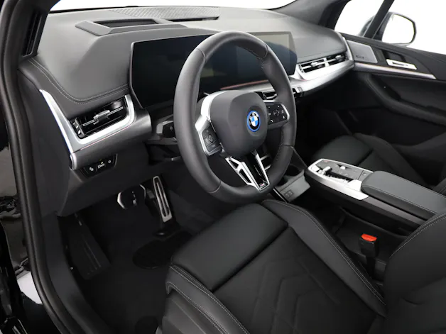 BMW 230e xDrive paddles Active Tourer