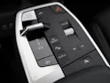 BMW 230e xDrive paddles Active Tourer