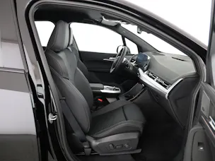 BMW 230e xDrive paddles Active Tourer