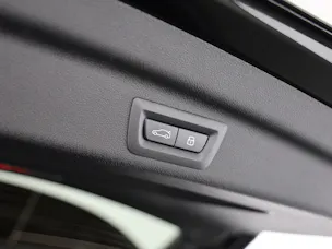 BMW 230e xDrive paddles Active Tourer