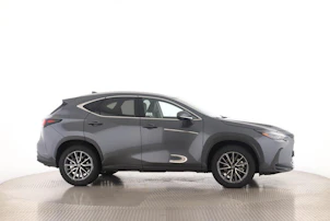 Fahrzeugbild LEXUS NX 450h+ Comfort