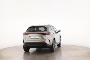 Fahrzeugbild LEXUS NX 450h+ Comfort