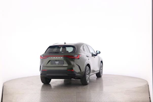 immagine del veicolo LEXUS NX 450h+ Comfort
