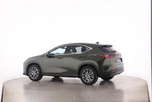 immagine del veicolo LEXUS NX 450h+ Comfort