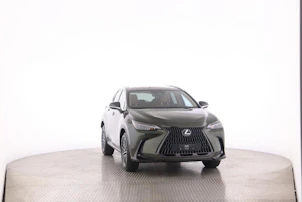 immagine del veicolo LEXUS NX 450h+ Comfort