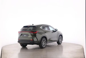 immagine del veicolo LEXUS NX 450h+ Comfort
