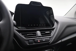 Fahrzeugbild SUZUKI S-Cross 1.4 T Sakura Hybrid 4x4