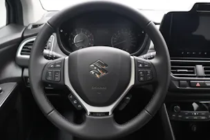 Suzuki S-Cross 1.4 T Sakura Hybrid 4x4