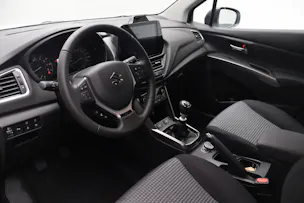 Suzuki S-Cross 1.4 T Sakura Hybrid 4x4