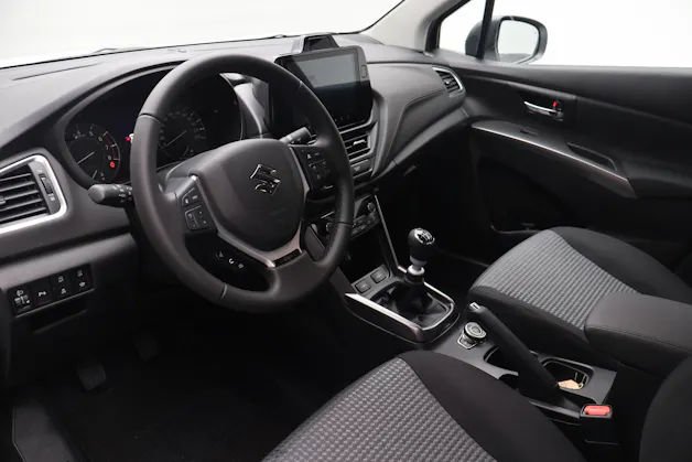 Suzuki S-Cross 1.4 T Sakura Hybrid 4x4