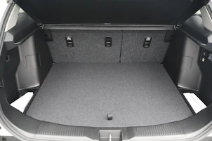 Fahrzeugbild SUZUKI S-Cross 1.4 T Sakura Hybrid 4x4