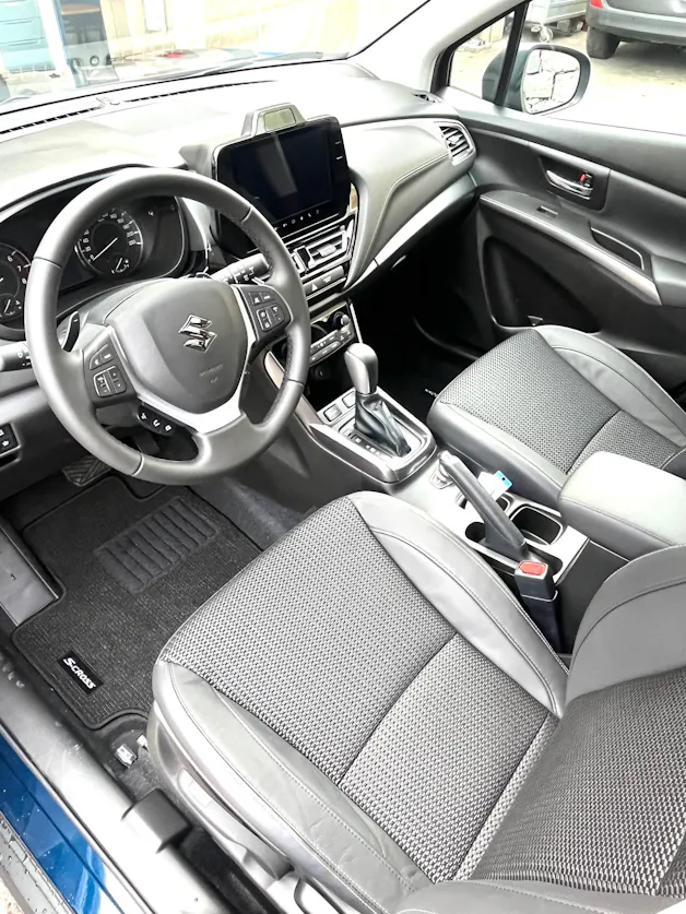 Suzuki S-Cross 1.4 T Compact Top Hybrid 4x4