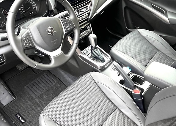 Vehicle image 8 Vehicle image 8