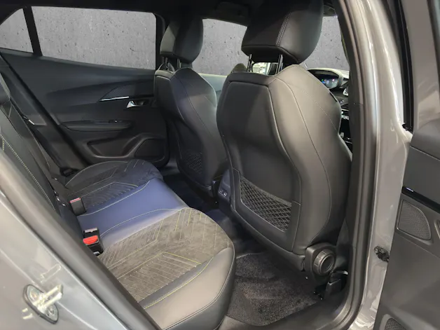 Peugeot 2008 1.2 Hybrid 145 GT