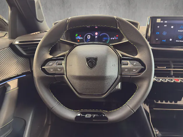 Peugeot 2008 1.2 Hybrid 145 GT