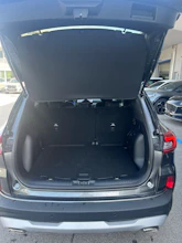 https://vehicle.imgix.net/4187154/20f9e793-b508-44cc-9f9d-ecbec079e937.jpg
